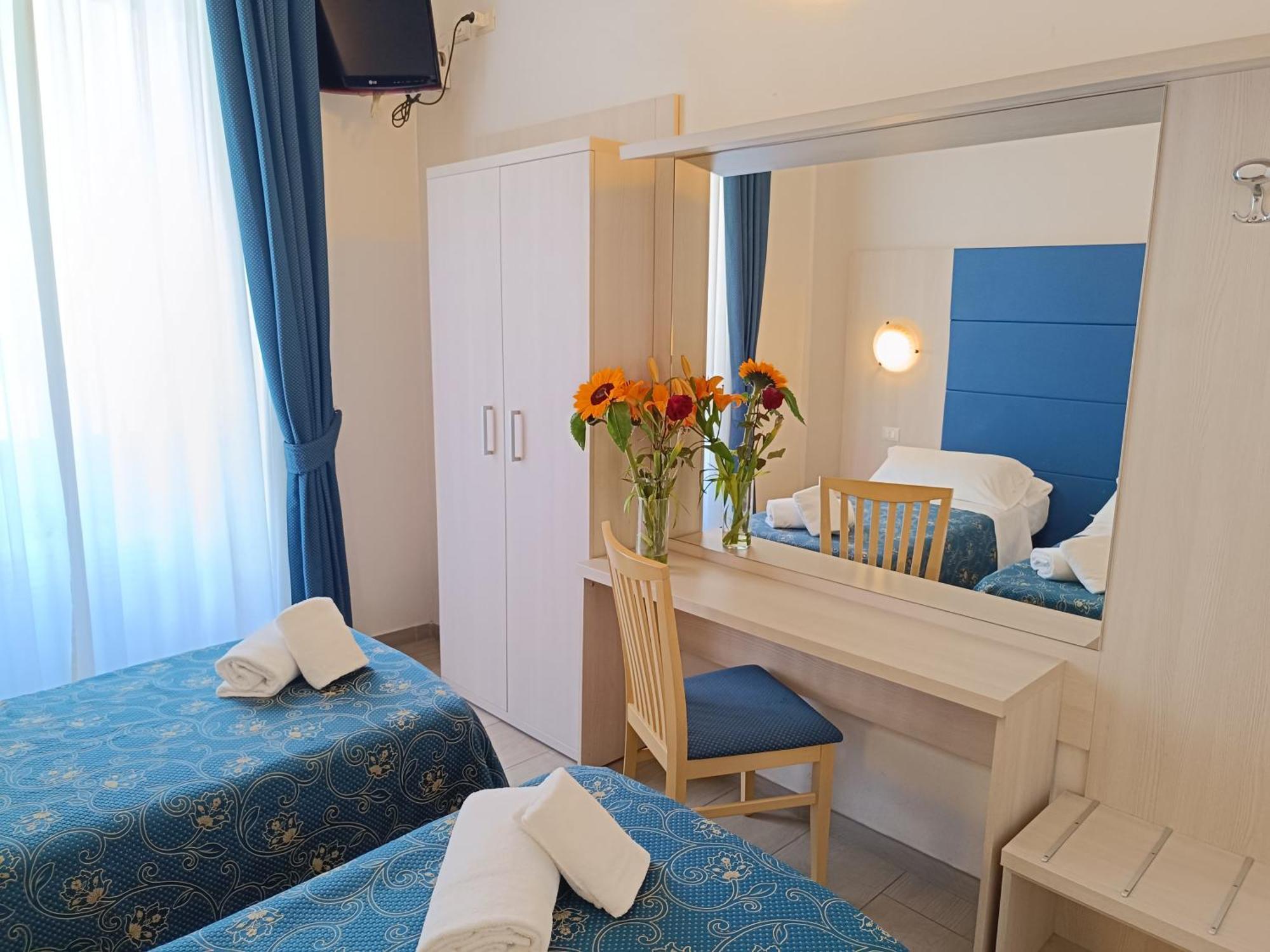 Albergo Marechiaro — Photos 3